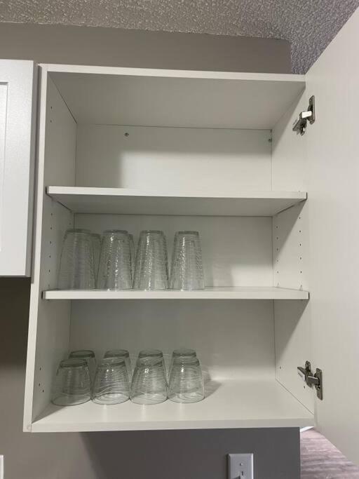 Wonderful 2-Bedroom Apartment Camrose Extérieur photo